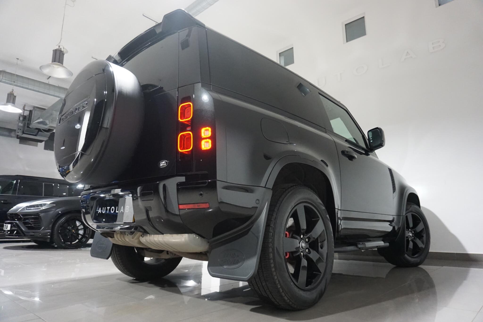 Land Rover Defender 90 3.0 D200 MHEV Hard Top SUV 3dr Diesel Auto 4WD SWB Euro 6 (s/s) (200 ps)